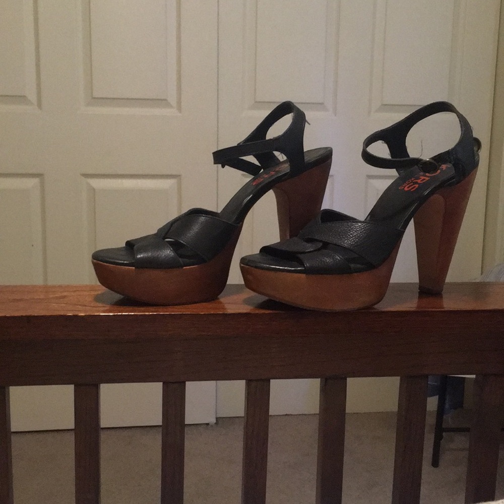 Michael Kors heels 👠